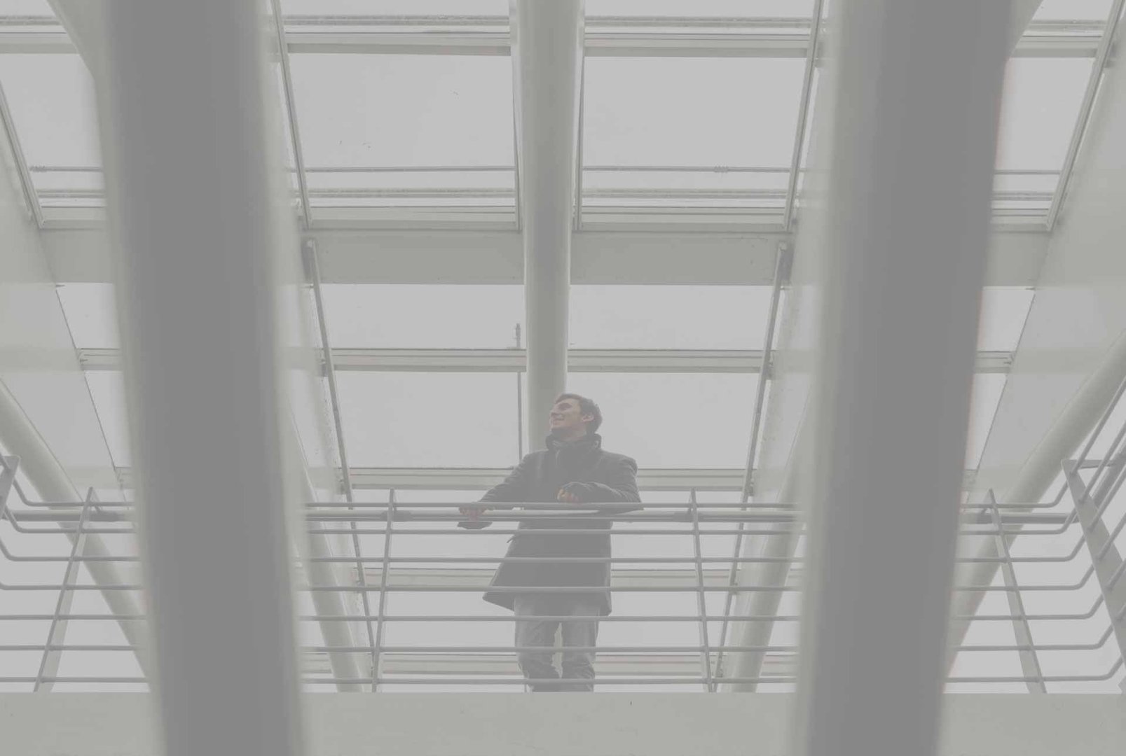 bg-ceiling-grey-1